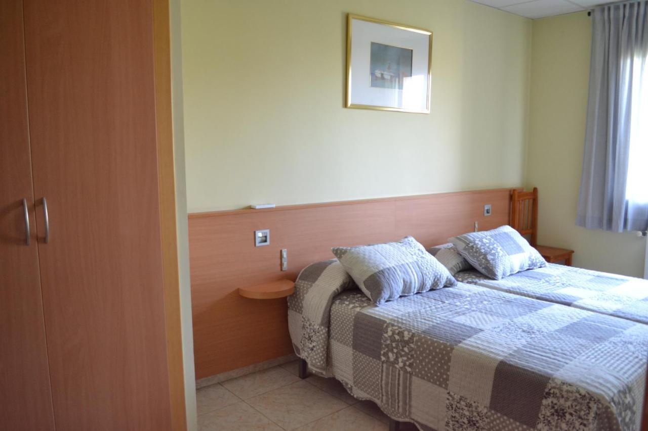 Hostal Bartis Figueres  Kültér fotó