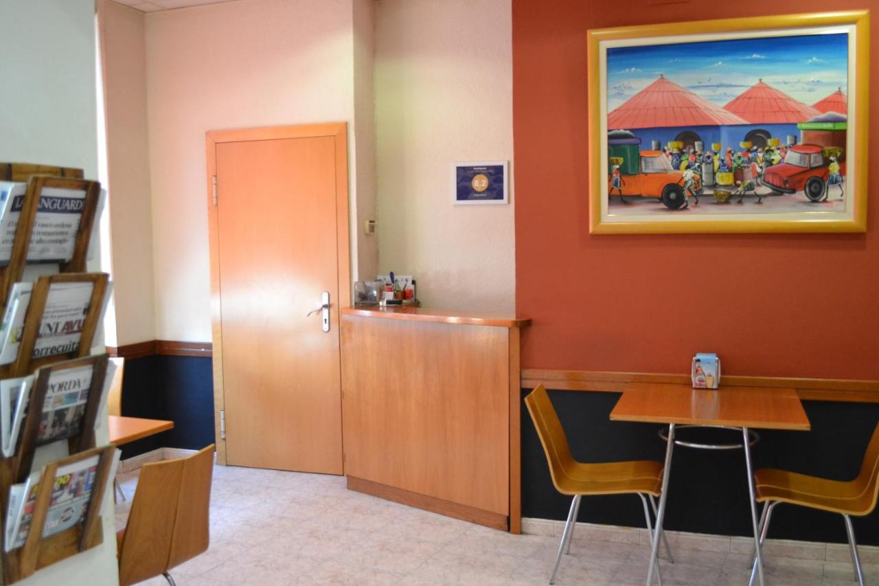 Hostal Bartis Figueres  Kültér fotó