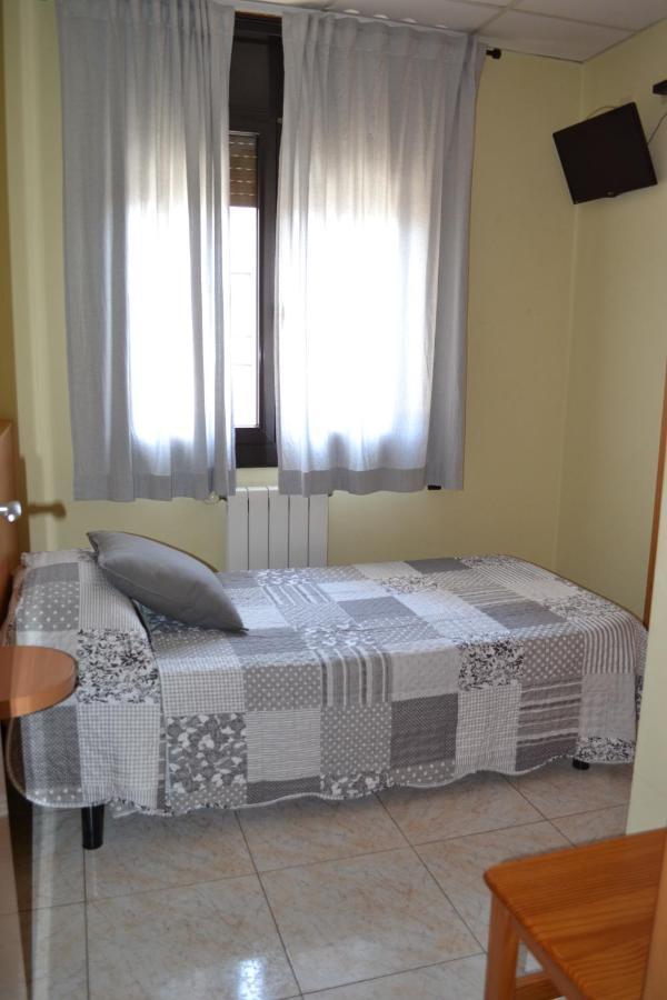 Hostal Bartis Figueres  Kültér fotó